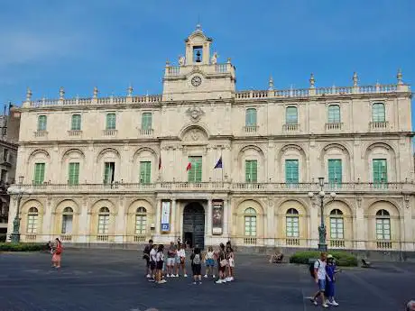 Photo de Piazza Università