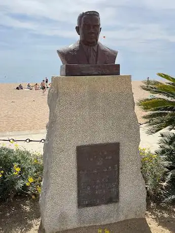 Enric Teixidó i Salvá monument