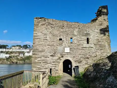Polruan Castle
