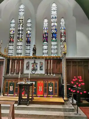 Photo de The Parish Church of St John The Evangelist : Balby