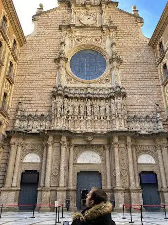 Photo de VisitEscape Montserrat - Ruta con un Misterio y Escape Room al Aire Libre