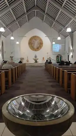 Photo de Holy Family Catholic Church