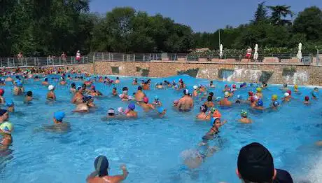 Photo de Piscina spruzzi - Terme di Giunone