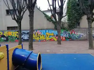 Square Hilaire-Panda