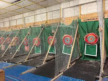 Photo de The Hatchets - Throwing axes
