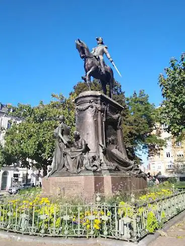 Photo de equestrian statue of Louis Faidherbe
