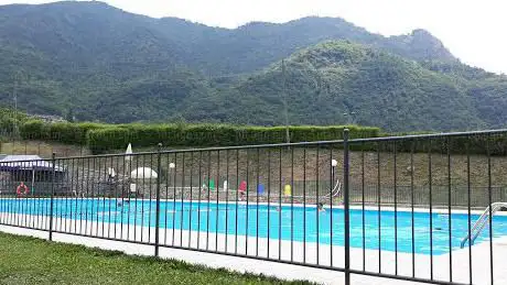 Piscina all'aperto