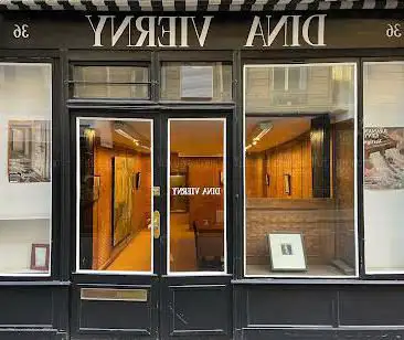 Photo de Dina Vierny Gallery
