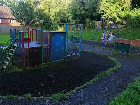 Howarth Cl Play Area