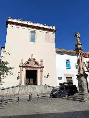 Photo de Parroquia de El Salvador y Santo Domingo de Silos (La CompañÃa)