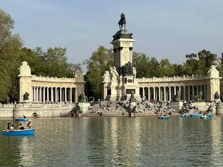 Photo de Madrid Private Tours | Tours and Experiences | Wonder Tours Madrid