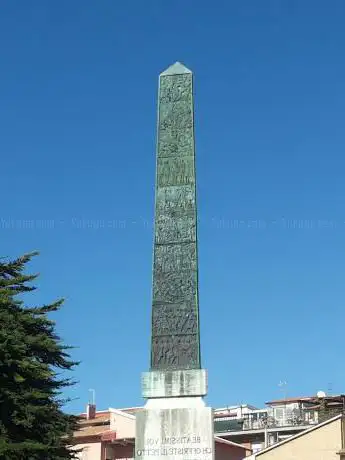 Obelisco istoriato di Piazzale Europa