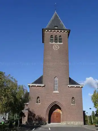 Photo de Sint-Pauluskerk Lanklaar