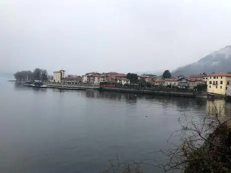 Cappella sul Lago