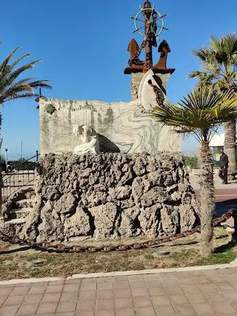 Photo de Monumento al Pescatore