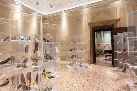 Photo de Museo della Calzatura di Villa Foscarini Rossi