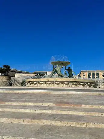 Photo de Monumento ai Caduti del Mare