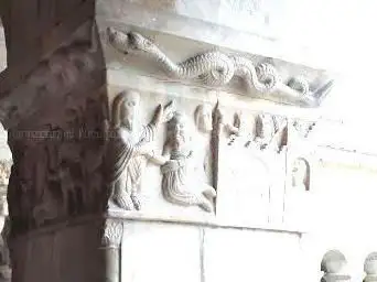 Photo de point de vue sur l'église