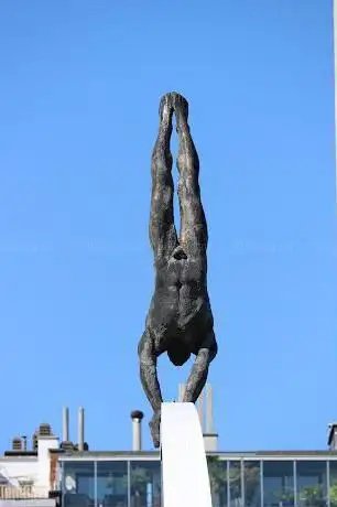 Photo de Le plongeur et son arc