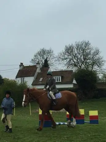 Cornilo Riding