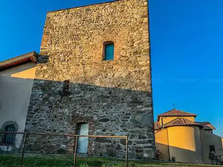 Photo de Torre Di Camisasca