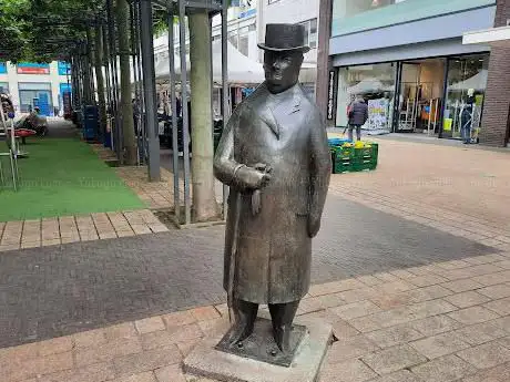 Fat Gentleman statue