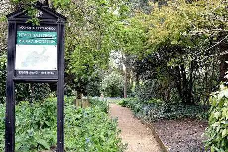 Photo de Whitestone Garden