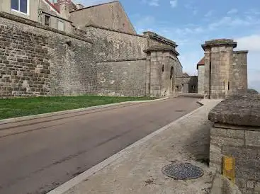 Tour Saint-Ferjeux et remparts