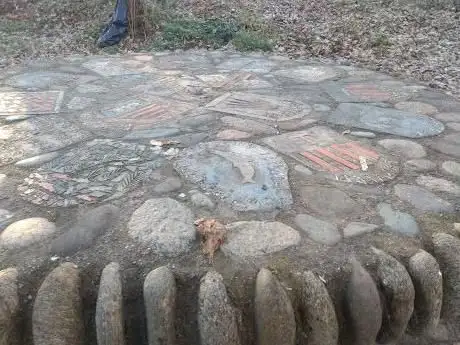 Taula dels Escuts de Pedra