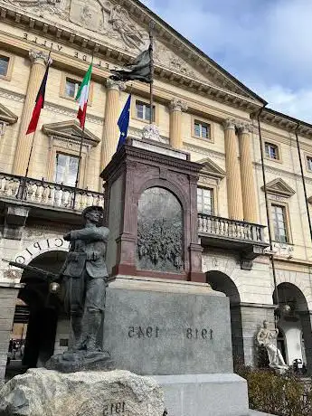 Monumento al soldato valdostano