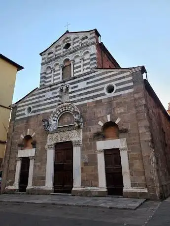 Photo de Church of Saint Justus