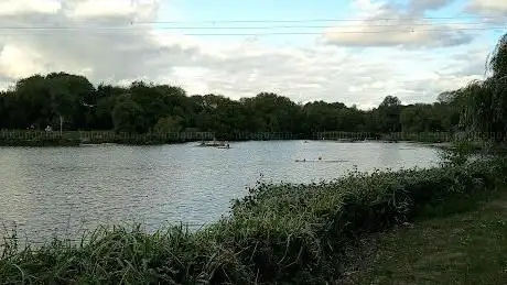 Arrow Valley lake