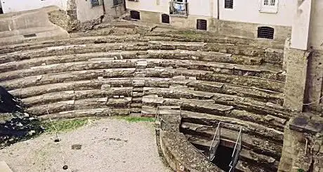 Photo de Roman Theater of Neapolis