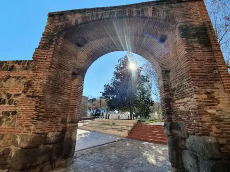 Photo de Puerta de Sevilla