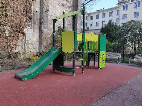 Photo de Square Saint-Pierre du Châtel