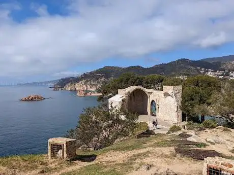Photo de Remnants of Gothic Church