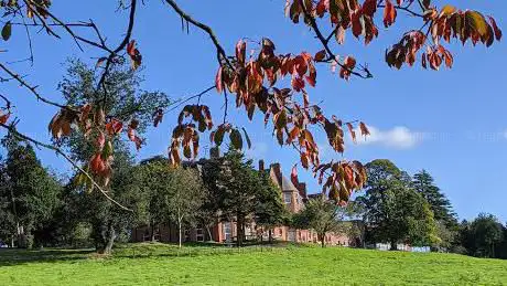 Photo de Benburb Priory