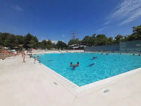 Photo de Piscina Municipal La Muntanyeta