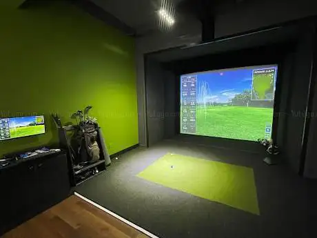 Photo de Indoor Golf