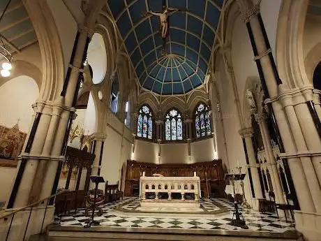 Photo de Our Lady of Dolours Parish - Fulham Road