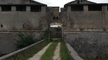 Photo de Castel Mattia (Castellaccio)