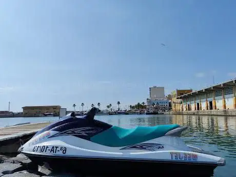 Photo de WeeJet - Alquiler de motos de agua