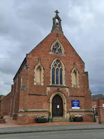 Photo de Saint John the Baptist Catholic Church