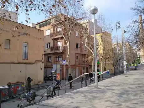 Photo de Plaça del Poble Gitano
