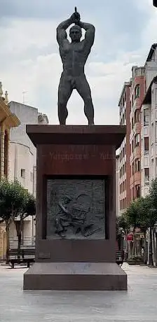 Photo de Monumento a la Industria