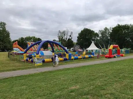 Photo de Glisse Party Structures Gonflables Madine 2