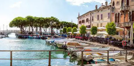 Photo de Bertoldi Boats - Tour motoscafi a Desenzano e sul lago di Garda
