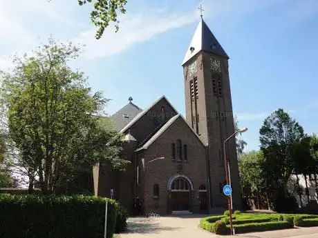Photo de Onze Lieve Vrouw van Altijddurende Bijstand kerk