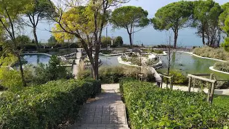 Photo de Laghetti del Passetto - Parco pubblico