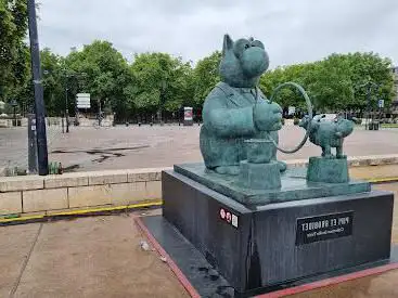 Photo de Les Platanes des Quais